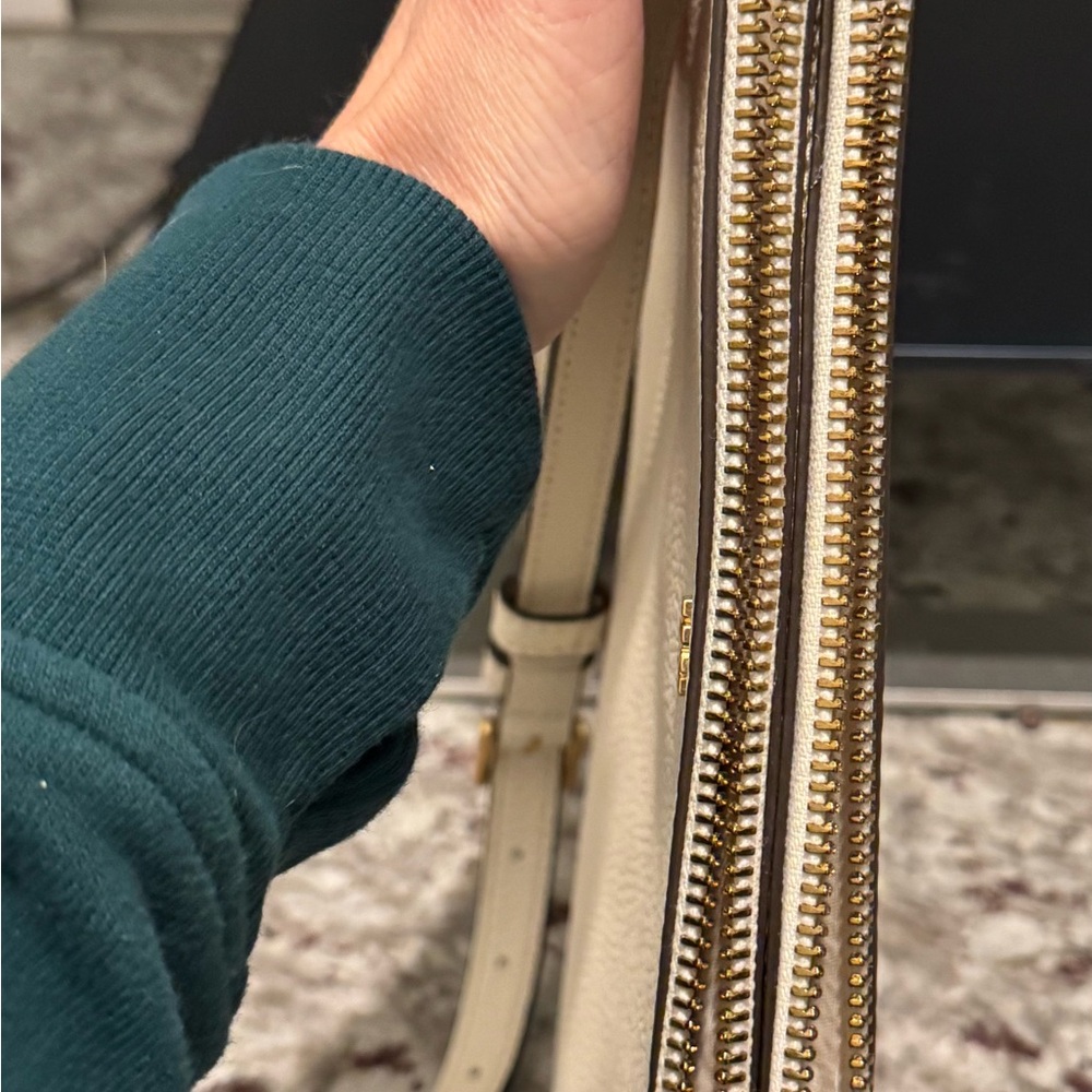 Tory Burch Blake Cream Crossbody Bag - Picture 3 of 9